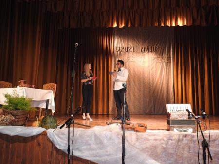 Prireditev Druži naju ples in petje z mednarodno udeležbo 10